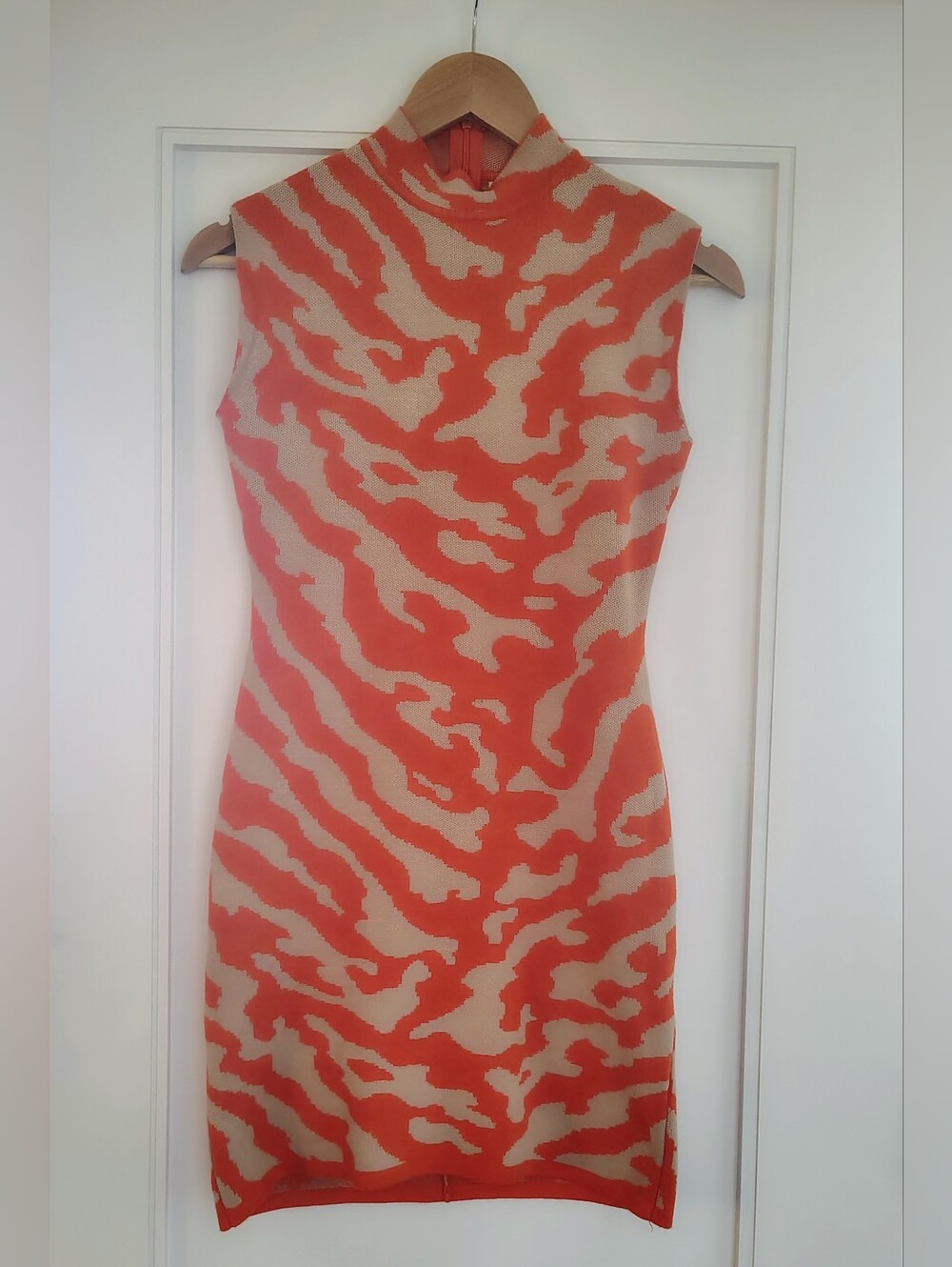 Wild Tiger Striped Dark Orange and Tan Knit Bodycon Sheath Sleeveless Dress S